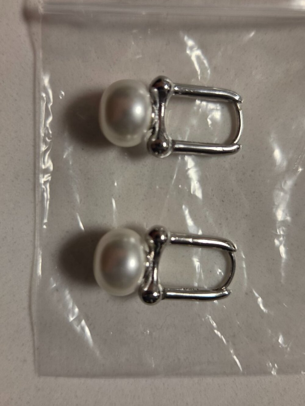 Silver perl earings